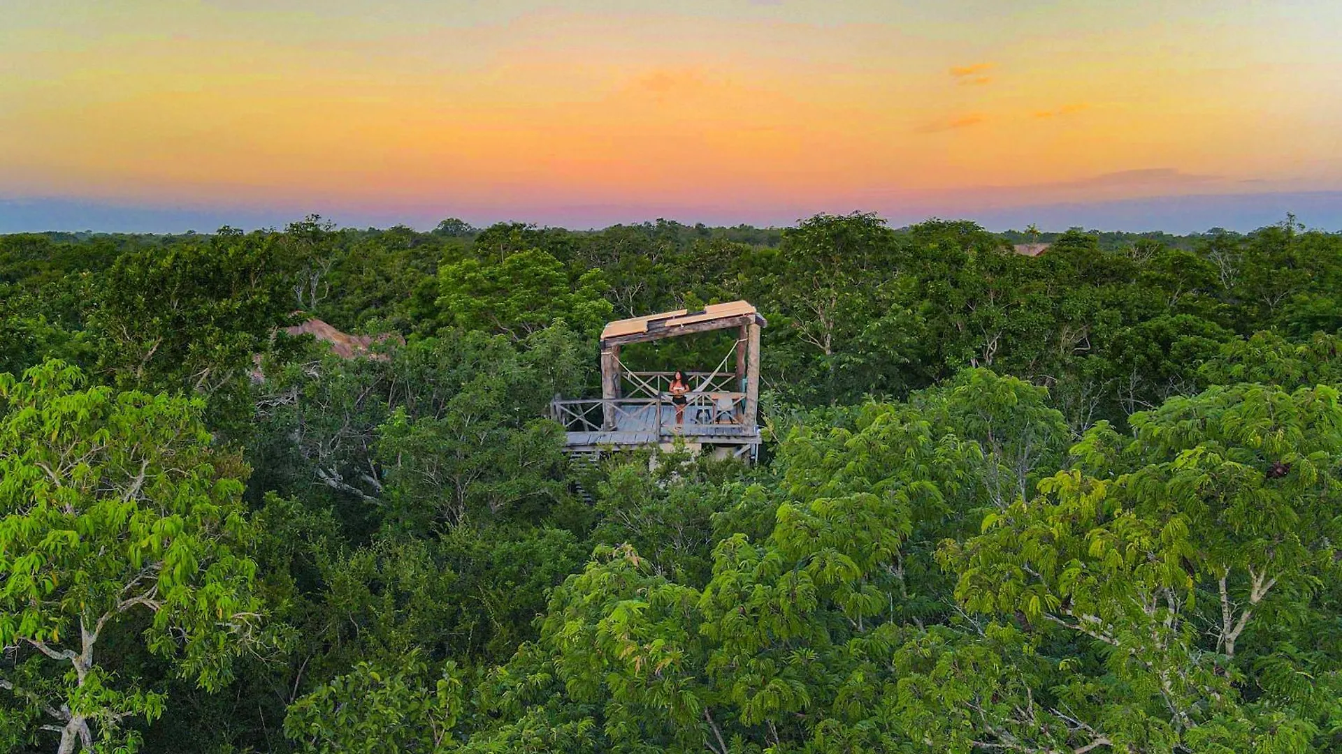 Treehouse Tulum H2Ojos Hotel